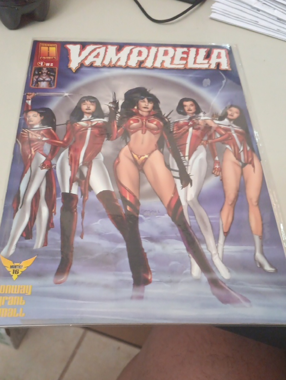Vampirella Comic Book - Classic Cover (Red, White)